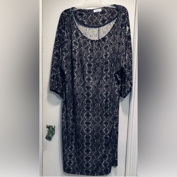 Calvin Klein plus size dress, snakeskin print NWOT, Size 22W - Picture 6 of 6